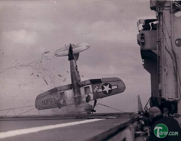 historical-photos-rare-pt2-corsair-wreck.jpg