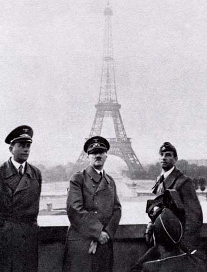 1940.히틀러의 점령지 파리 방문.jpg