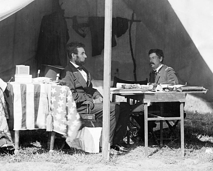 1862.링컨과 맥클라렌 장군.jpg