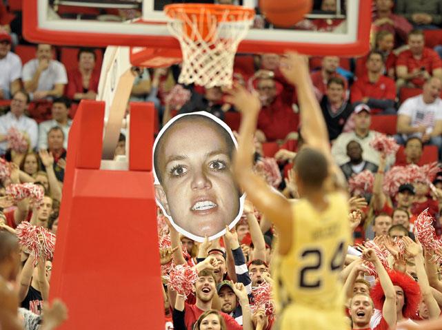 tdrip.com_b_bald_britney.jpg : 넣어봐.jpg