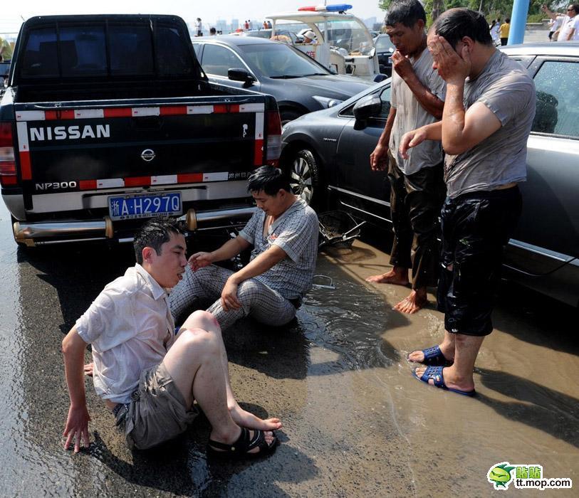 대륙의 4대 절경 첸탕강 파도 관람.jpg : 대륙의 4대 절경 첸탕강 파도 관람.jpg :