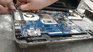 넷북에 버그.gif