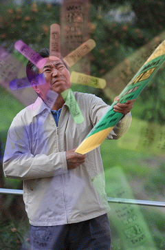 glue1.jpg : 무지개빛 딱풀.bgm