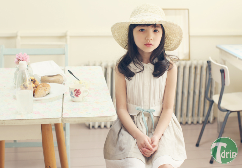 1.png : 레인보우 유치원 크리스티나, 일레이나 최근사진.jpg
