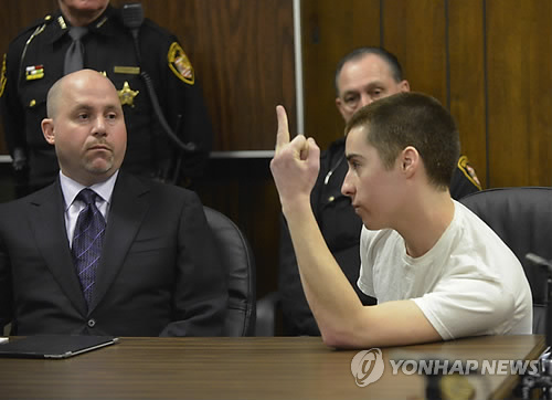 미국 10대 살인마 종신형.jpg