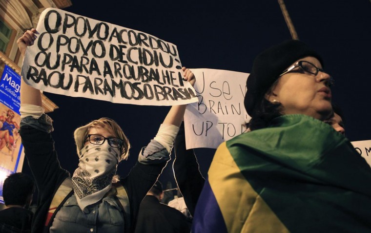 reu-brazil-protests_-9-760x477.jpg