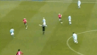 157E64374F02742C1A14A5.gif : 찌느님 소름태클 모음.gif
