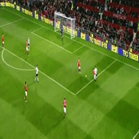 1503D2374F02B4E32551BE.gif : 찌느님 소름태클 모음.gif