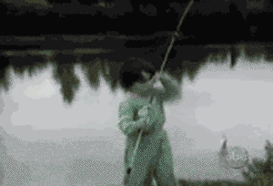 fde8643e797068276f15df9fe93ee32e.gif : 오,,,오지마...오지마!!.gif