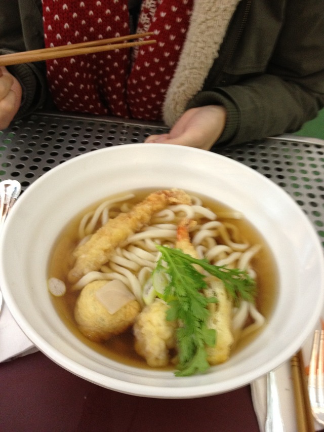 h1.jpg : 워커힐 호텔 스케이트장 음식.jpg