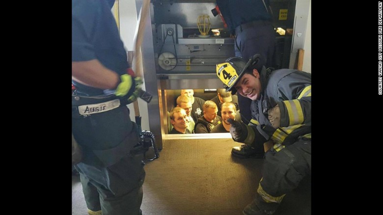 160428162346-officers-get-stuck-in-elevator-exlarge-169.jpg