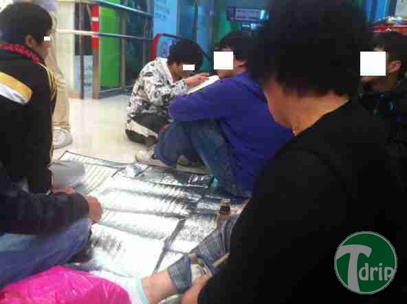 d0136392_4fb1d8da4f5e0.jpg : 디아블로3를 사려는 불효자 등골브레이커들.jpg