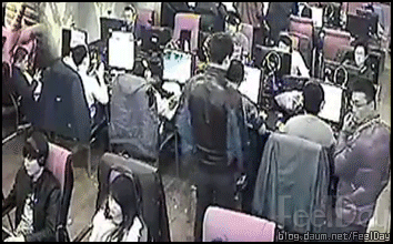 1.gif : 대륙의 소매치기 현행범.gif
