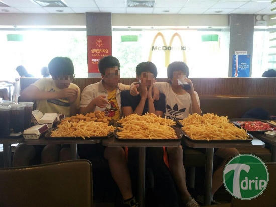 e2ed9a405d82c7c57fdb87afcdb3dc55.jpg : 방배점 맥도날드 감자튀김이 일시 매진된 이유.jpg