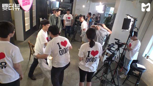 [양세형의 숏터뷰] 6회 - 장기하 ②편 by 모비딕 Mobidic.mp4_000127555.jpg