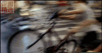 기차가 어둠을 해치고9.gif : 브금붙여달래. 싱낭다!!!!! 끼약학핫