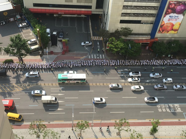 160429042009_4fCc5iuAavkBTkr_1461909994_