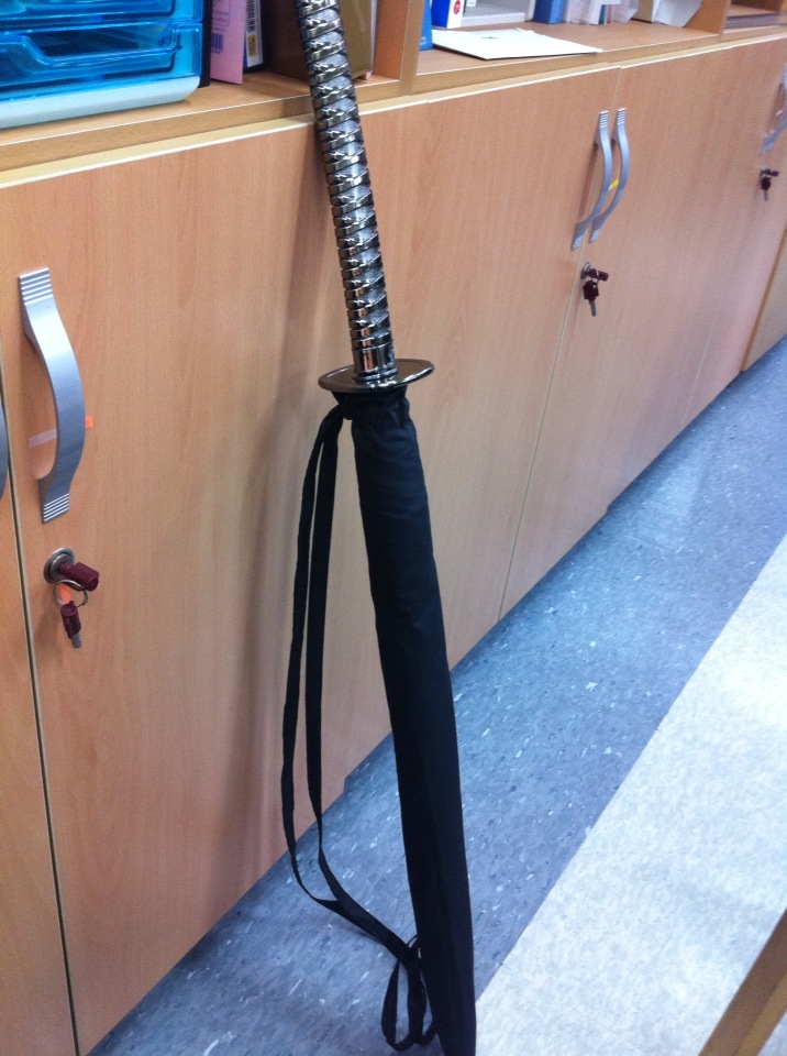 KakaoTalk_e94ef8cc4ea08743.jpg : 나 오늘 이거매고 돌아다님